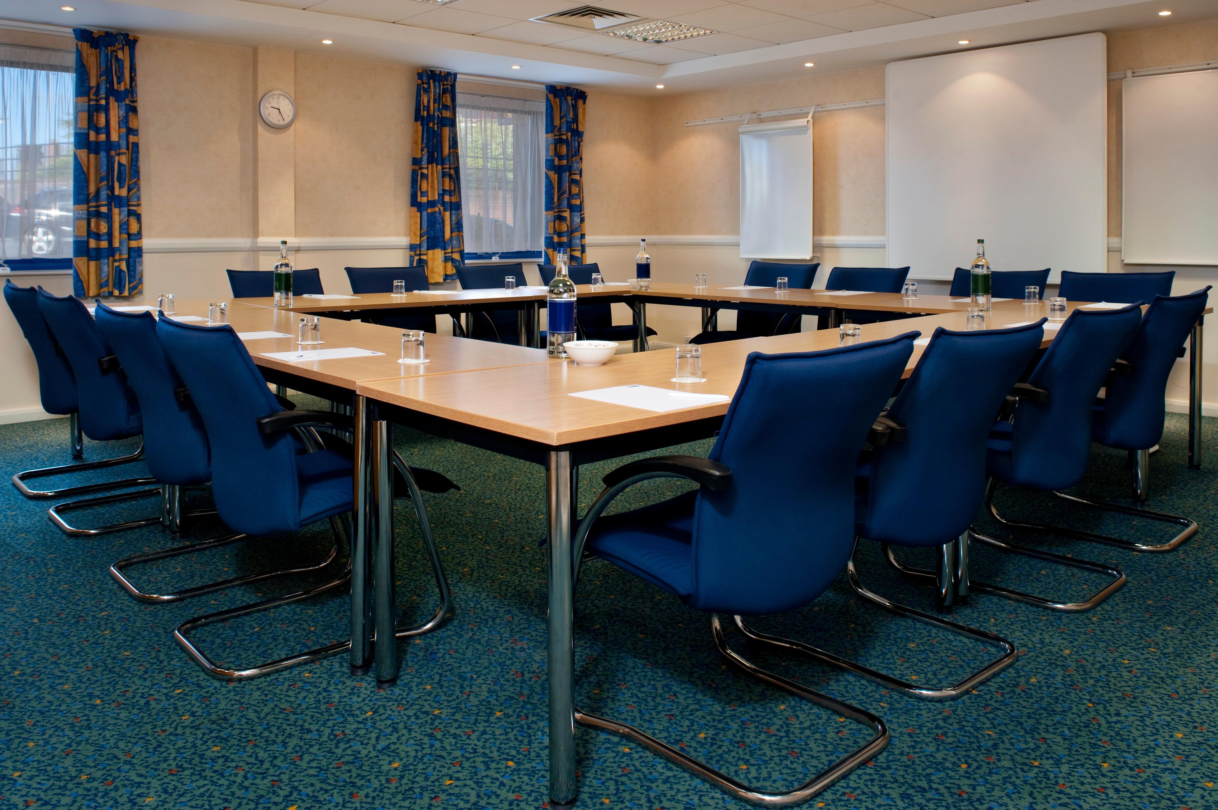 Holiday Inn Express Swansea East By Ihg Exterior photo