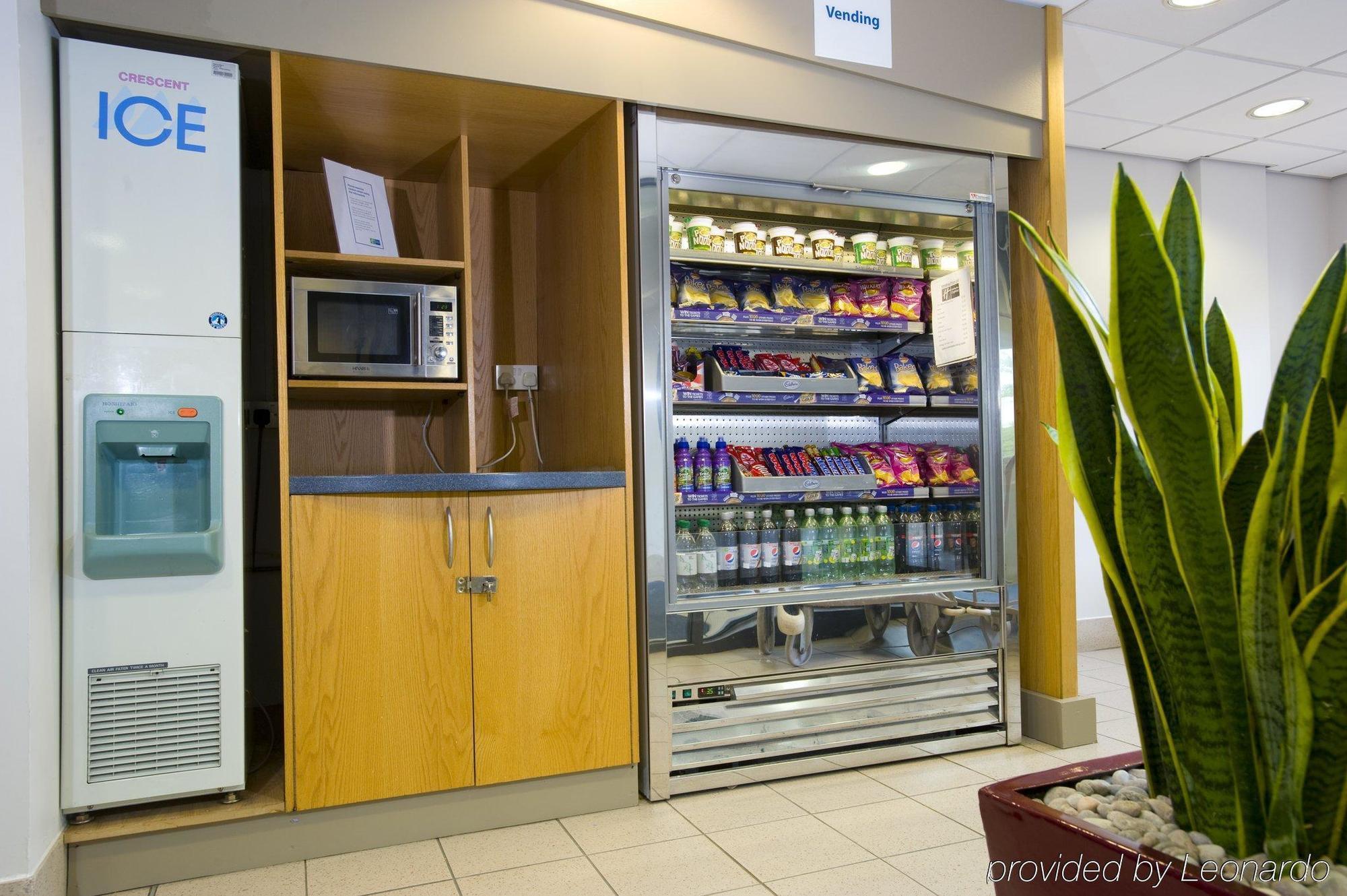 Holiday Inn Express Swansea East By Ihg Exterior photo