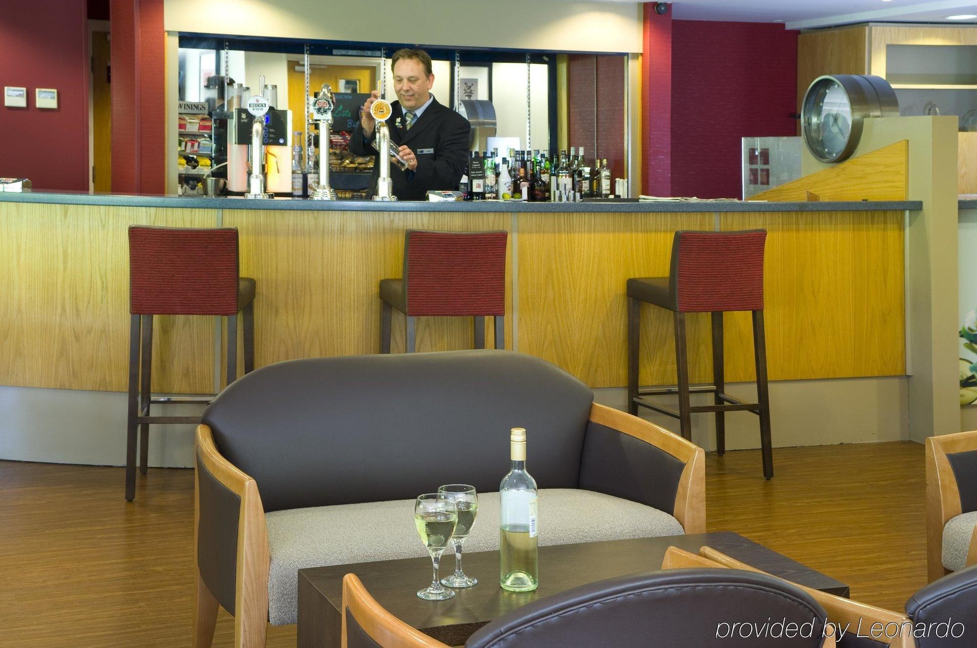 Holiday Inn Express Swansea East By Ihg Exterior photo